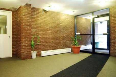 304 - 895 Kennedy Rd, Toronto, M1K2E9 | Image 2