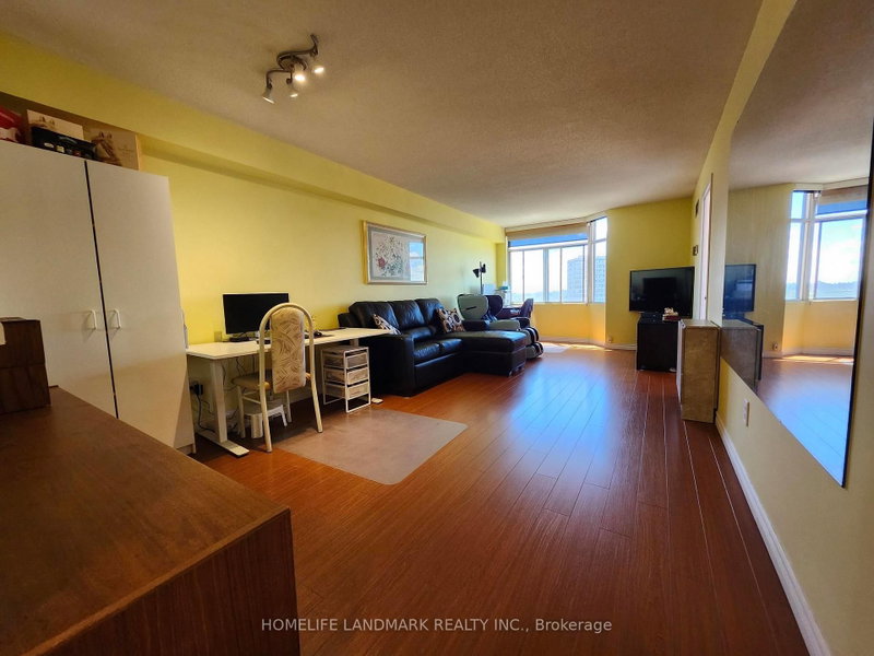 1601 - 88 Alton Towers Circle