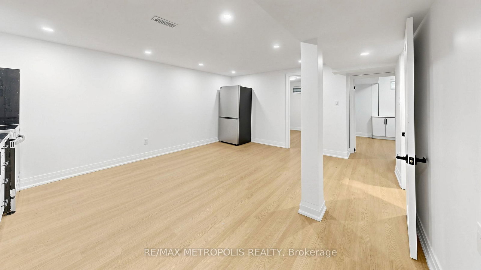 12 Romulus Drive • Toronto, ON photo 29