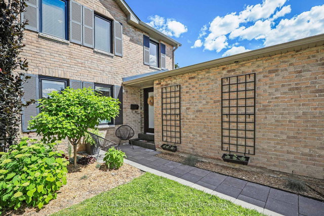 688 Beckworth Square