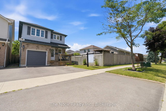 82 Mallory Street