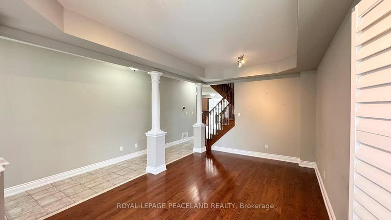 6 Cragg Crescent