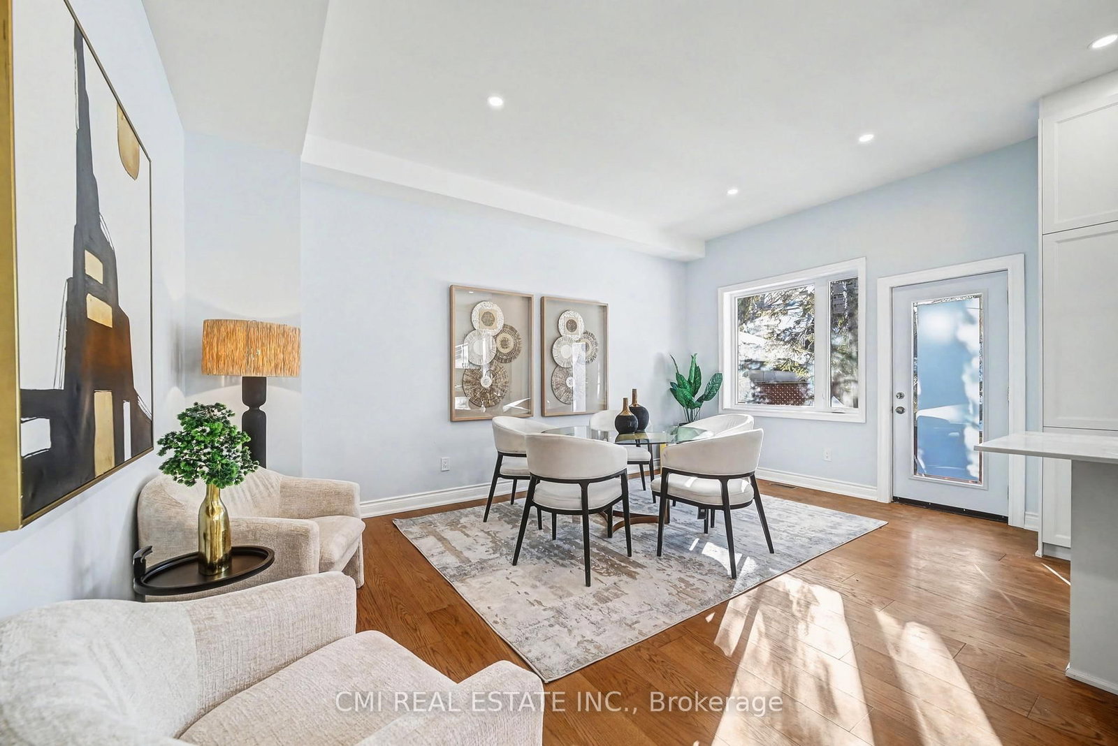 75 Kenilworth Avenue • Toronto, ON photo 16