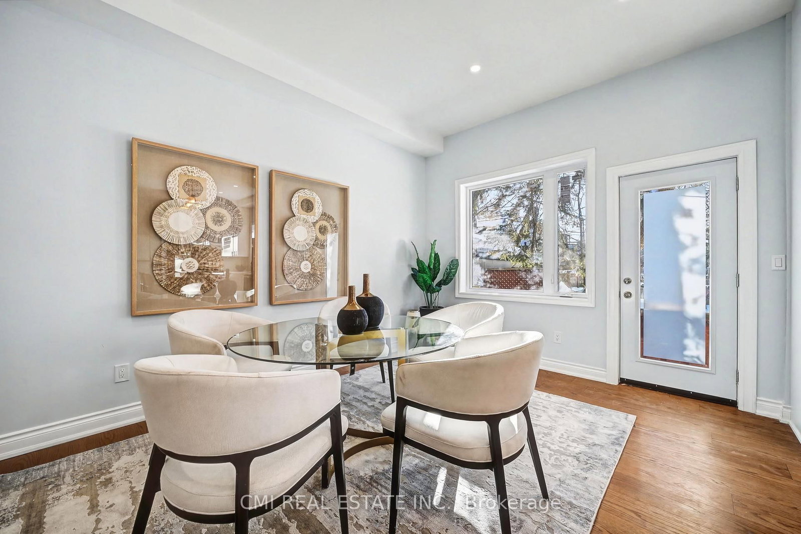 75 Kenilworth Avenue • Toronto, ON photo 20