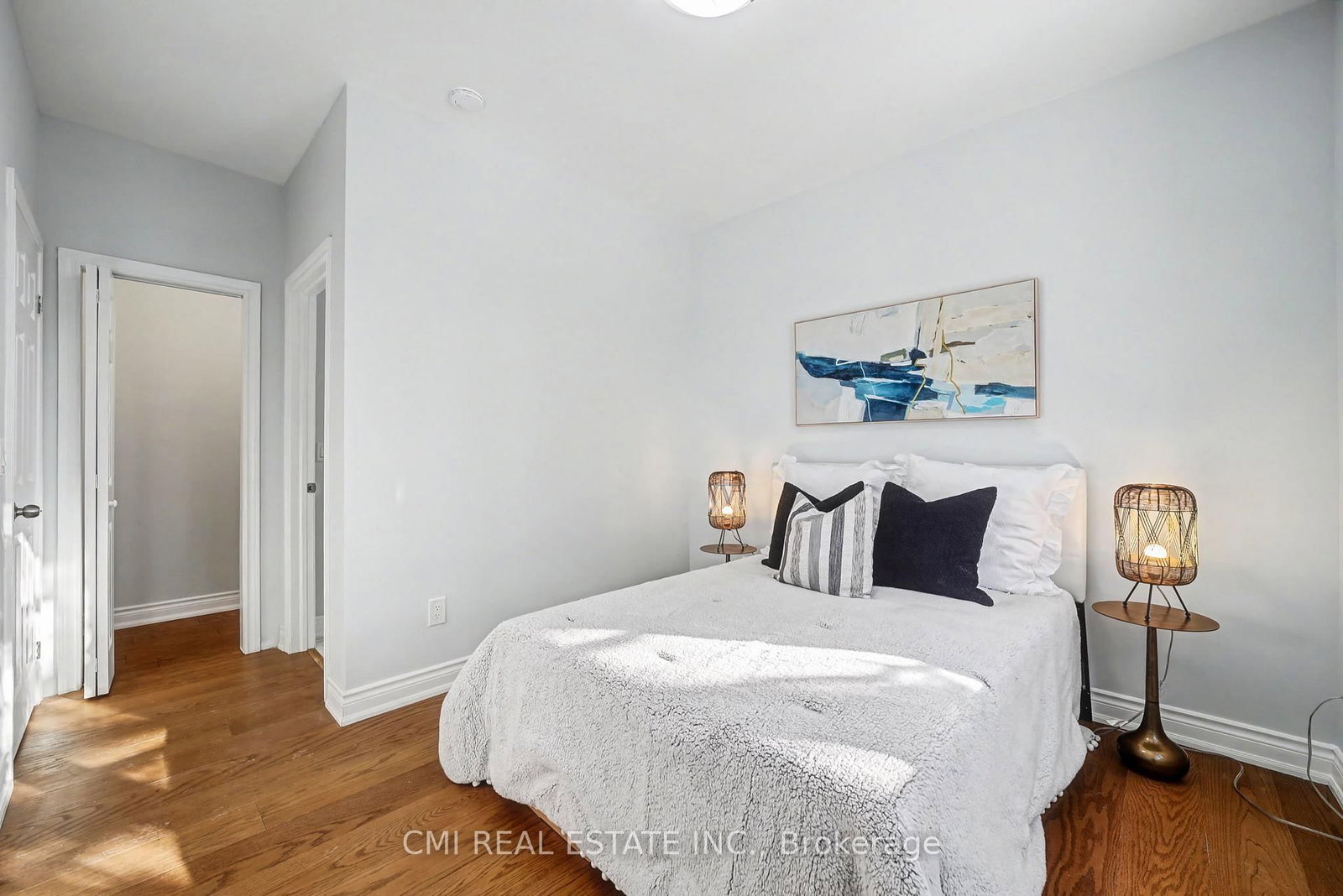 75 Kenilworth Avenue • Toronto, ON photo 27