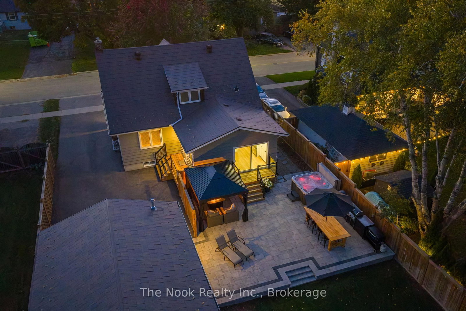 321 Palace Street • Whitby, ON photo 39