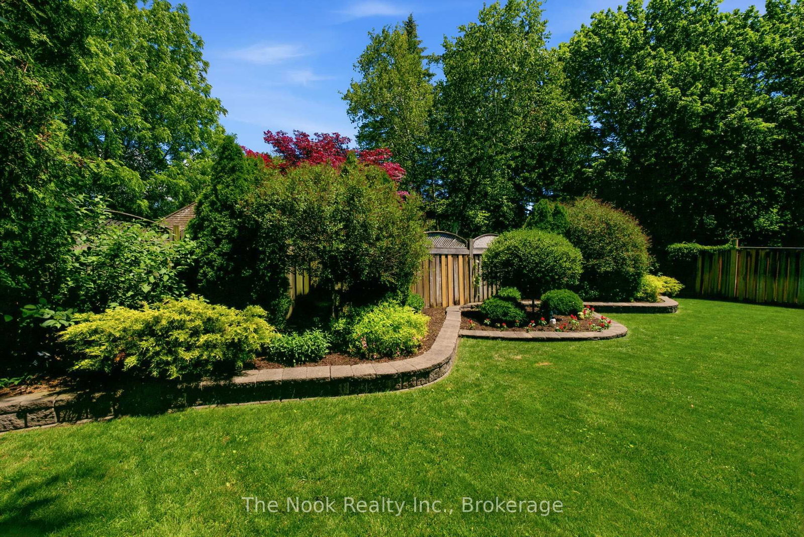 321 Palace Street • Whitby, ON photo 42
