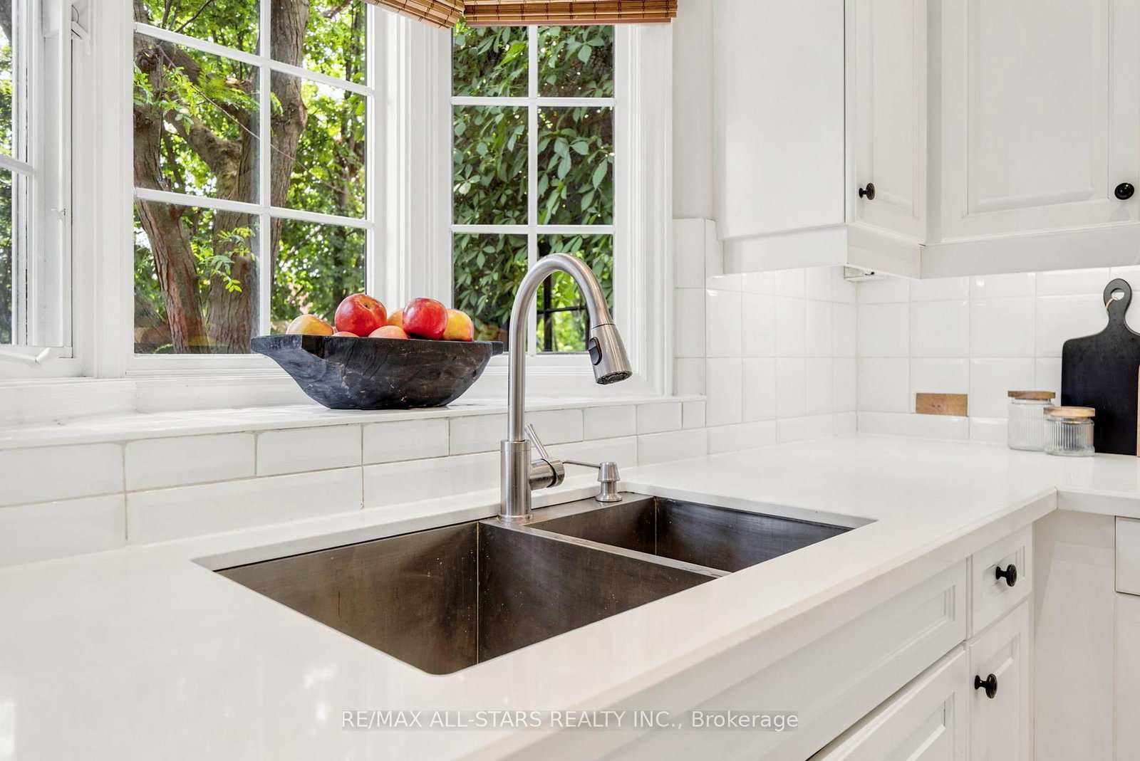 4 Dennis Drive • Ajax, ON photo 16