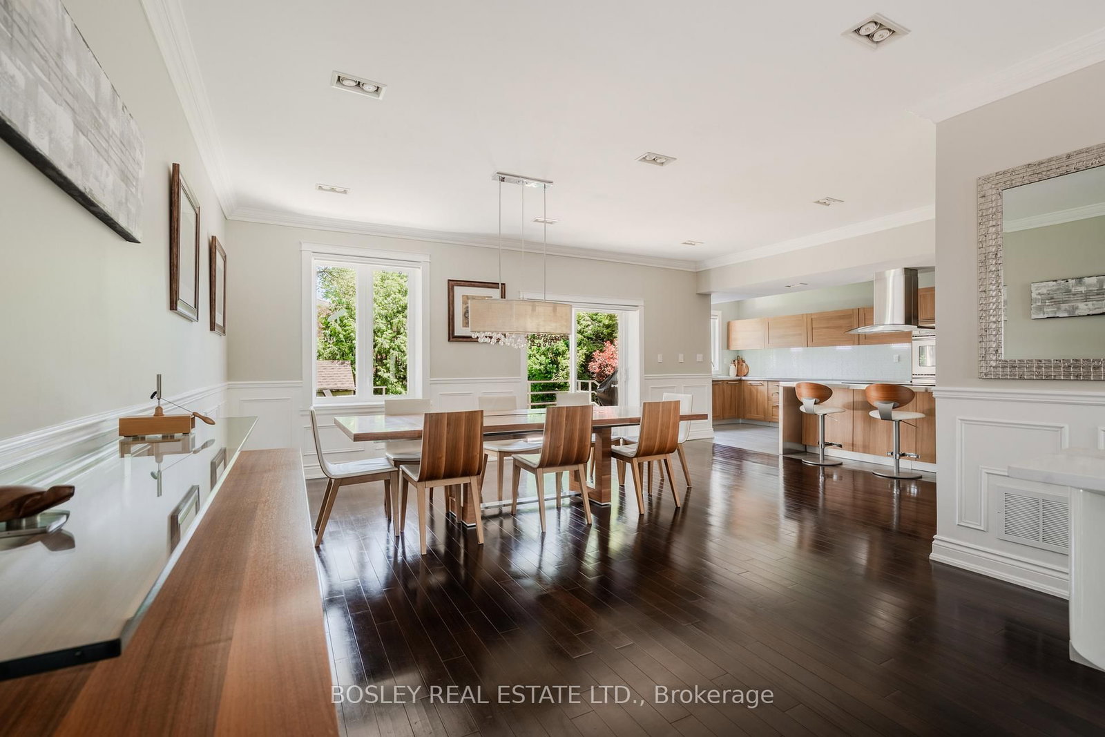 1599 Woodbine Heights Boulevard • Toronto, ON photo 12