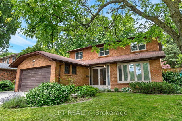 35 Kilchurn Castle Drive