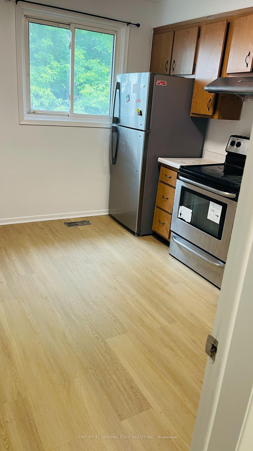 Second Flr-56 Jeavons Avenue, Toronto, ON, photo 3