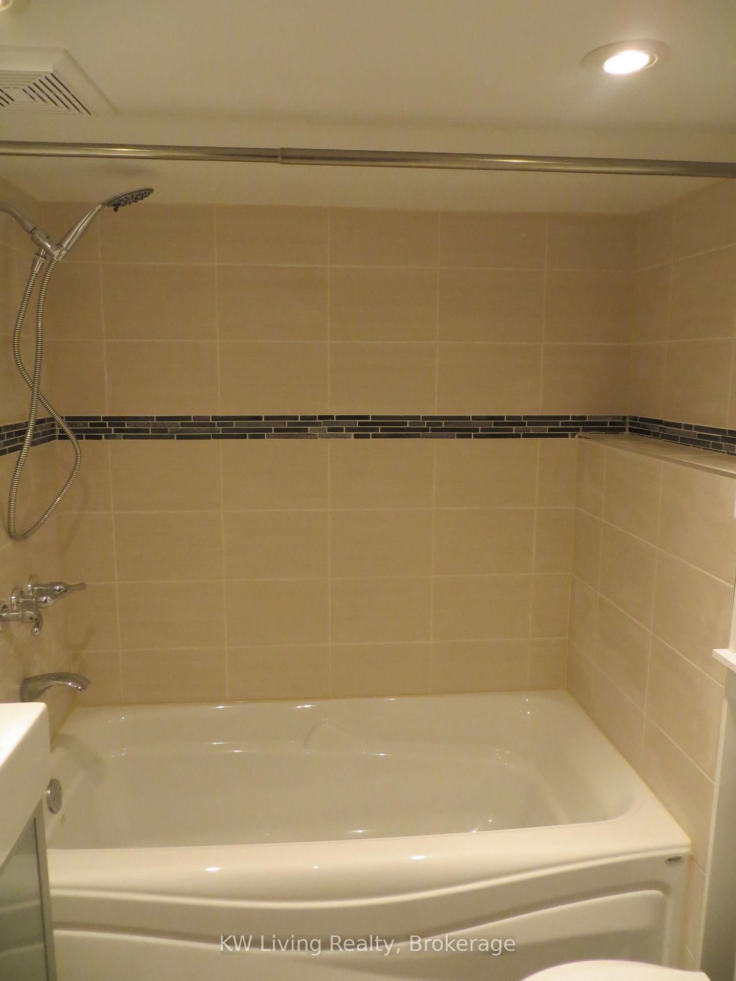 928 Broadview Avenue • Toronto, ON photo 23