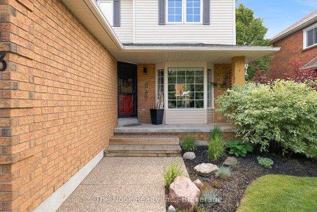 23 Thornbury Street