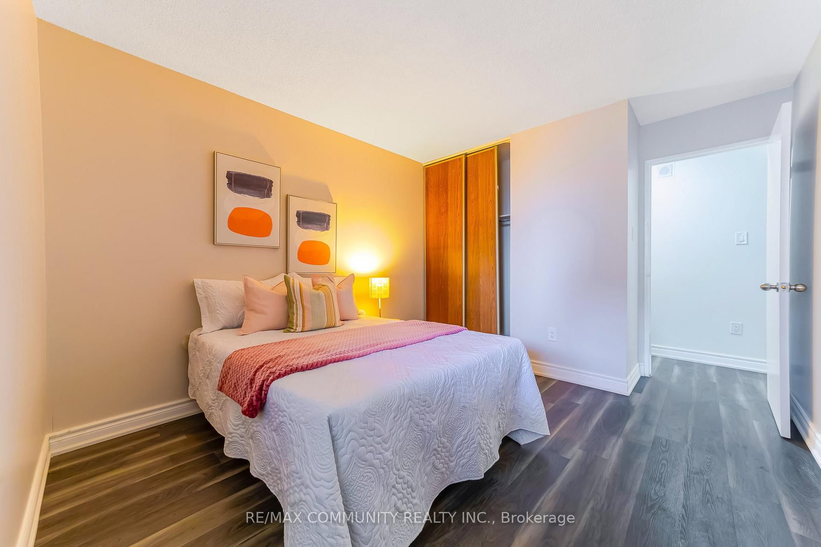 3380 Eglinton Avenue E • #511 • Toronto, ON photo 24