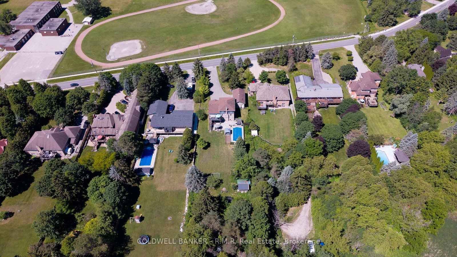 39 King Lane • Clarington, ON photo 4