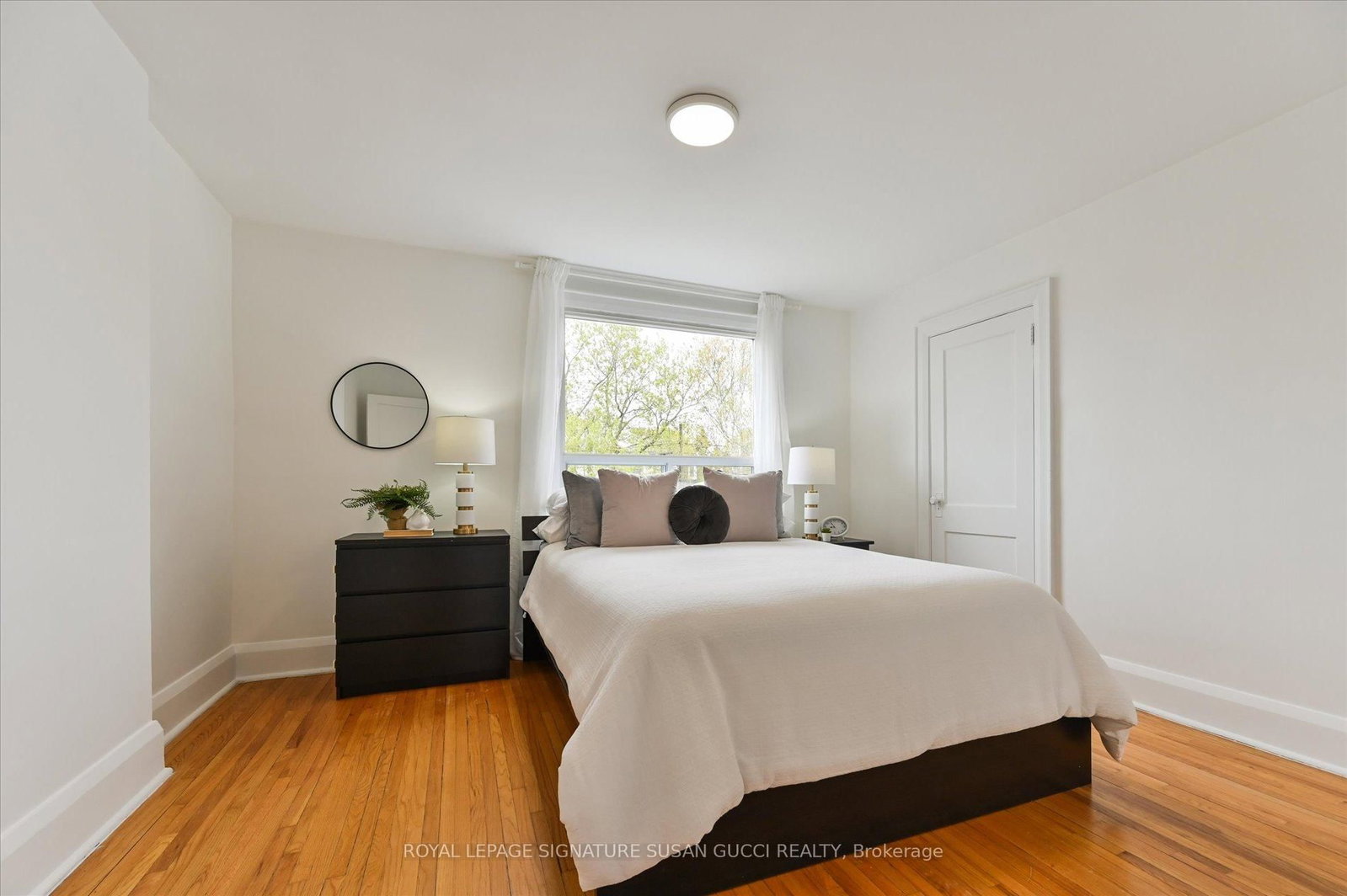 510 Glebeholme Boulevard • Toronto, ON photo 17