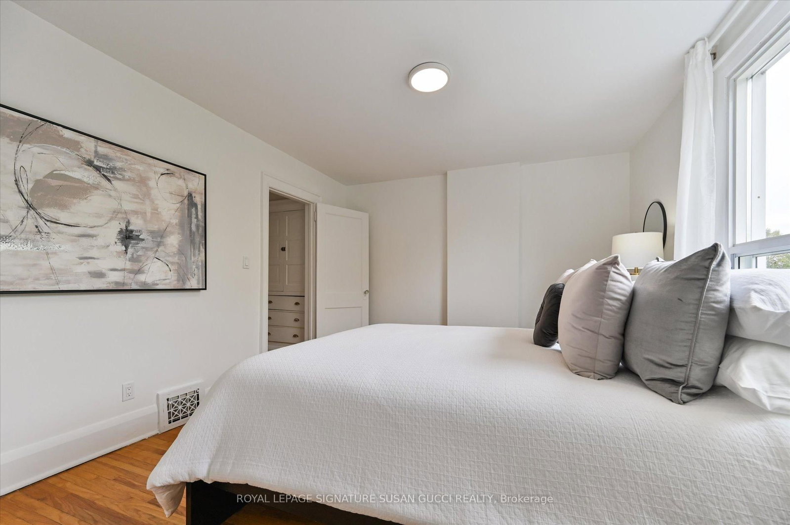 510 Glebeholme Boulevard • Toronto, ON photo 18