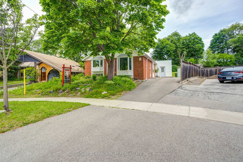 18 Benhur Crescent