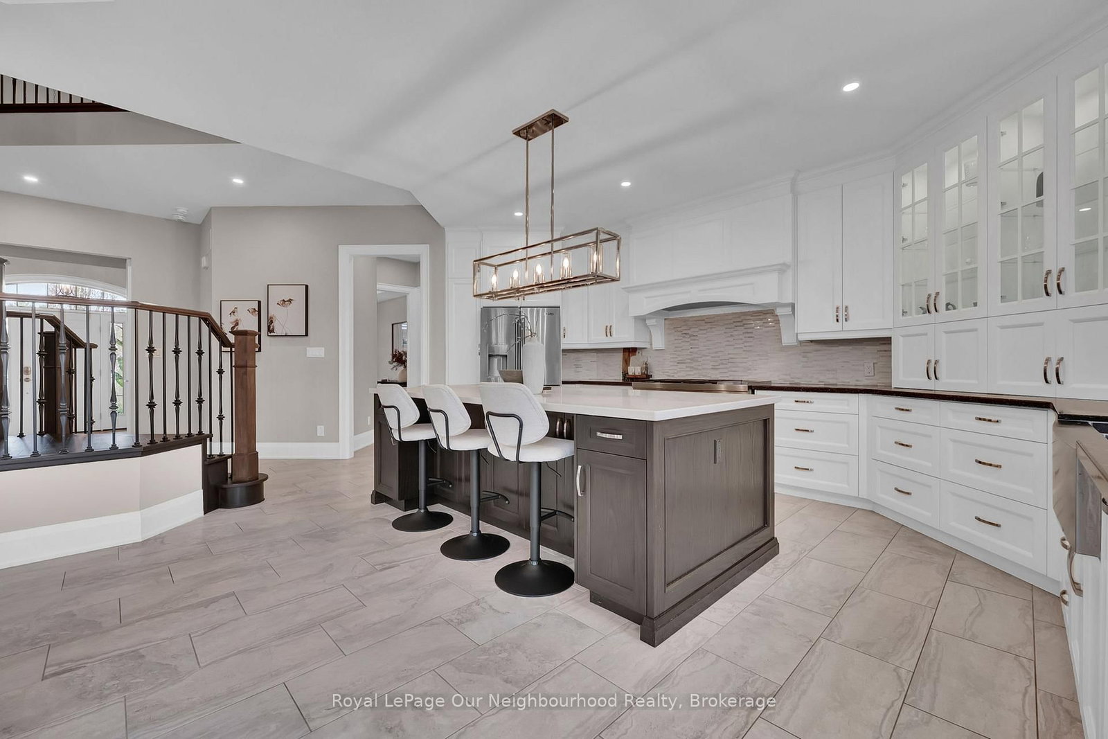 9 POWERS Court • Clarington, ON photo 14