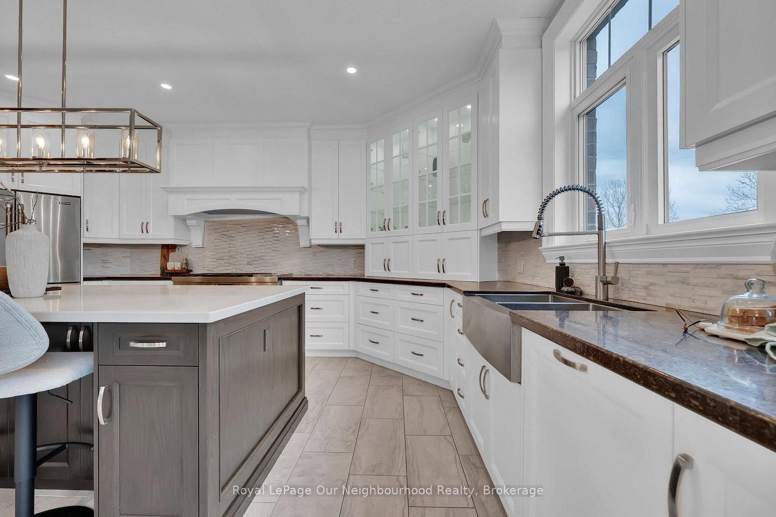 9 POWERS Court • Clarington, ON photo 16