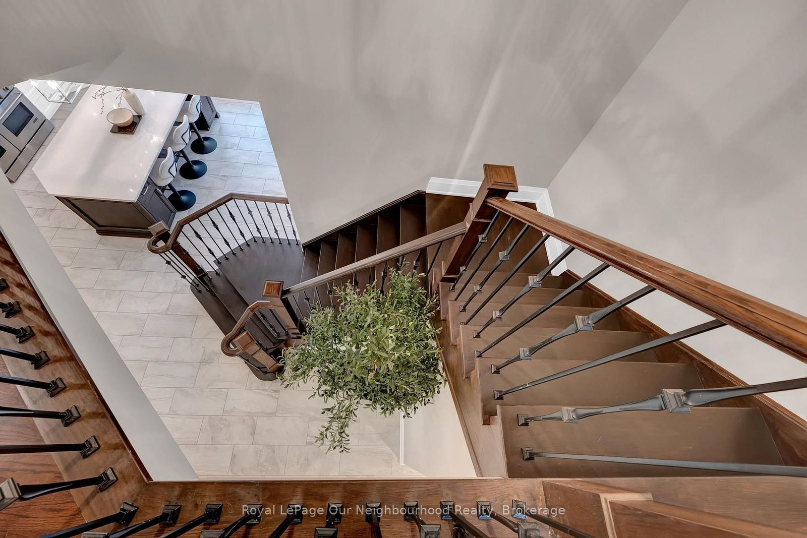 9 POWERS Court • Clarington, ON photo 30