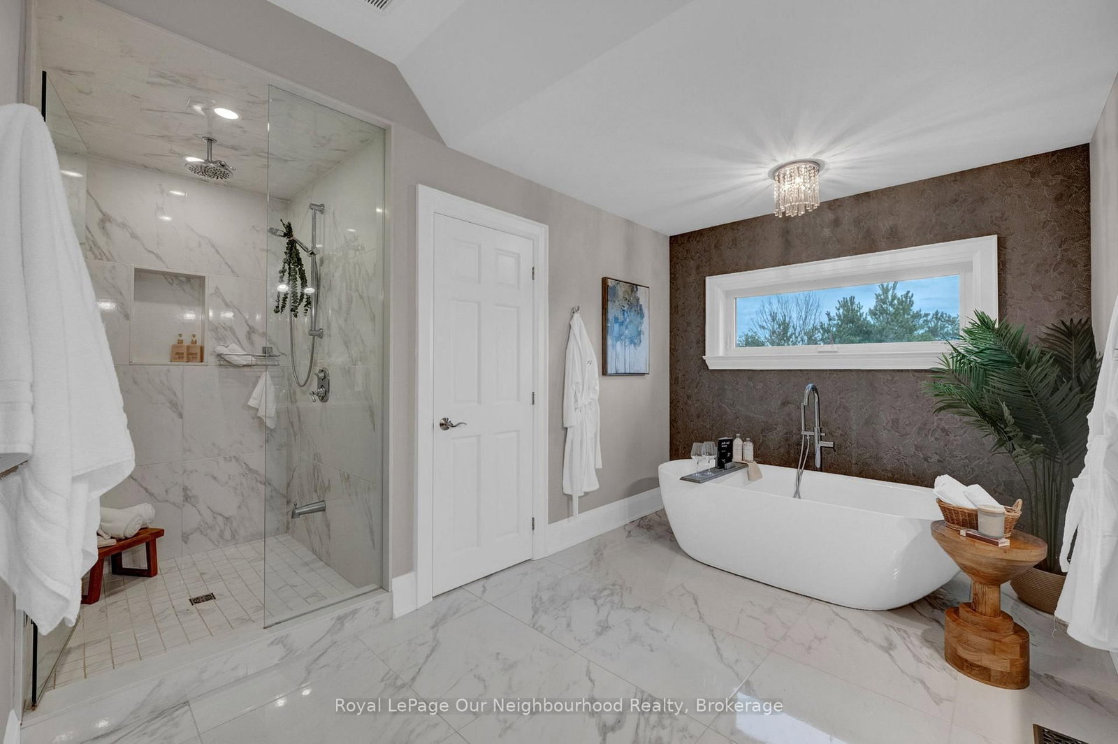 9 POWERS Court • Clarington, ON photo 35