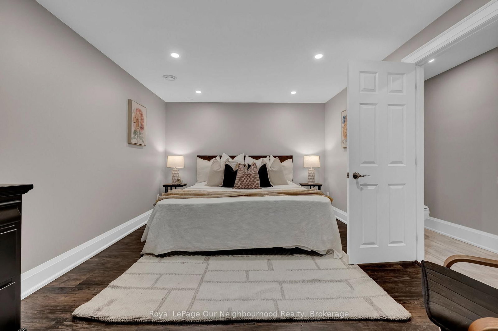 9 POWERS Court • Clarington, ON photo 40