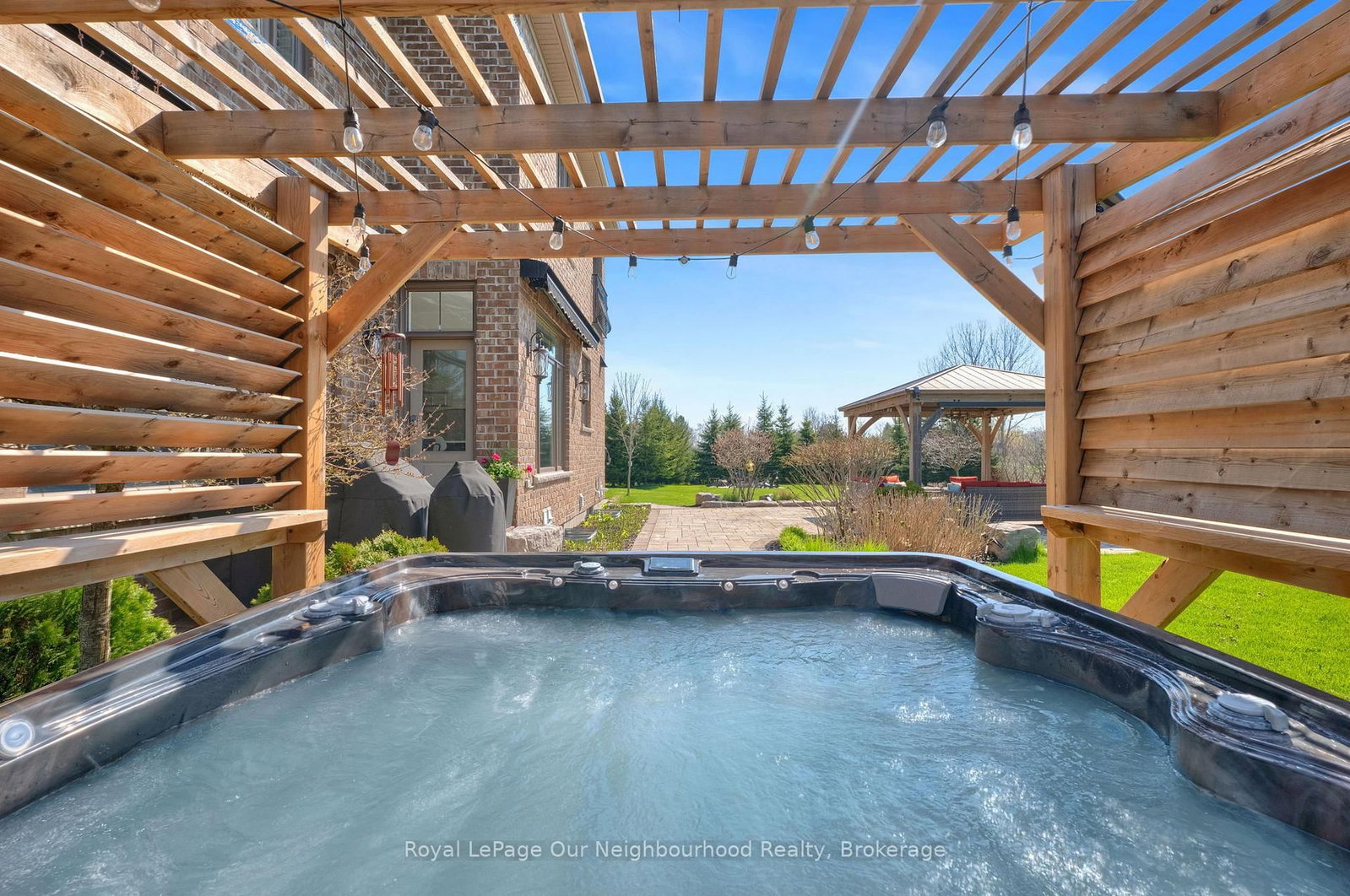 9 POWERS Court • Clarington, ON photo 44