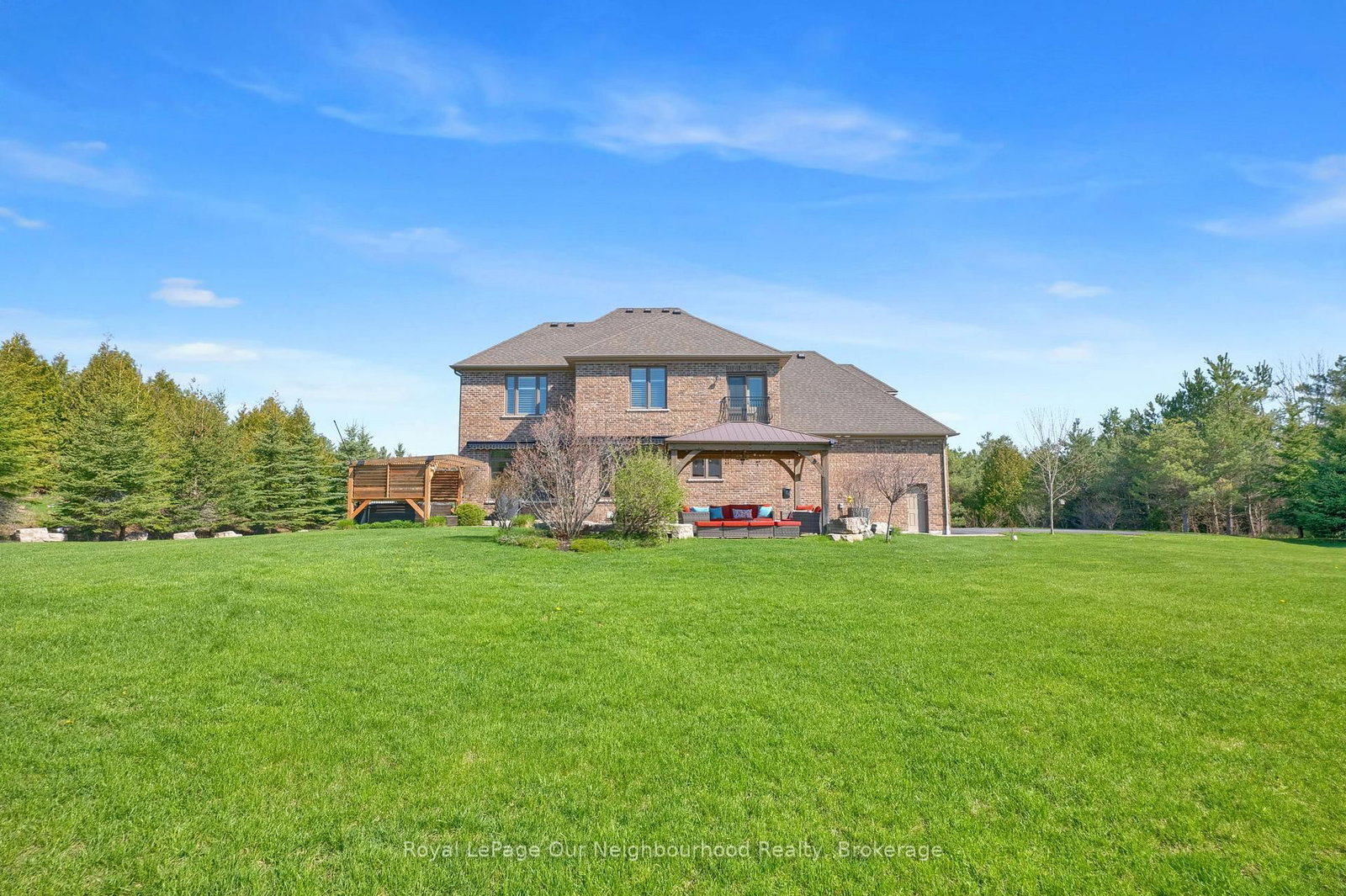 9 POWERS Court • Clarington, ON photo 48