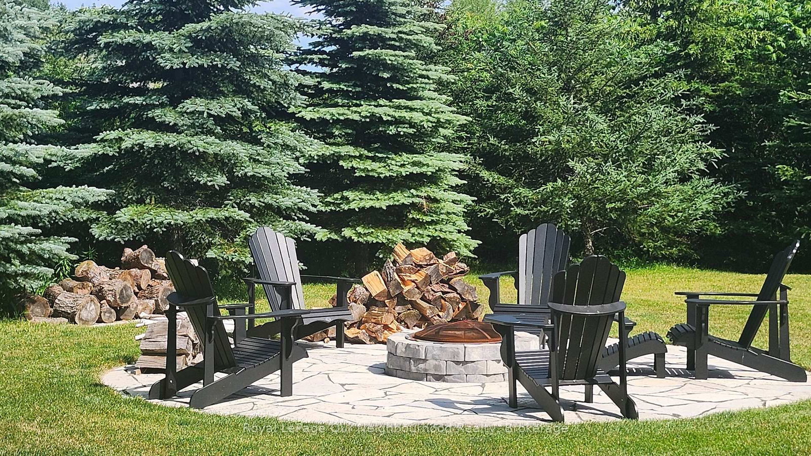 9 POWERS Court • Clarington, ON photo 6