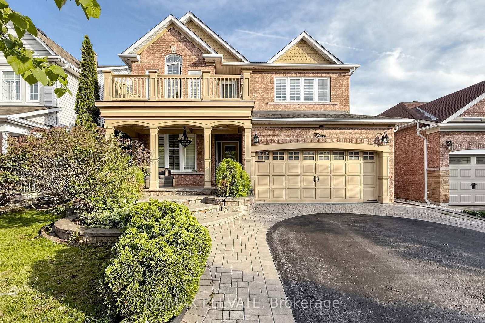 11 Joshua Boulevard • Whitby, ON photo 1