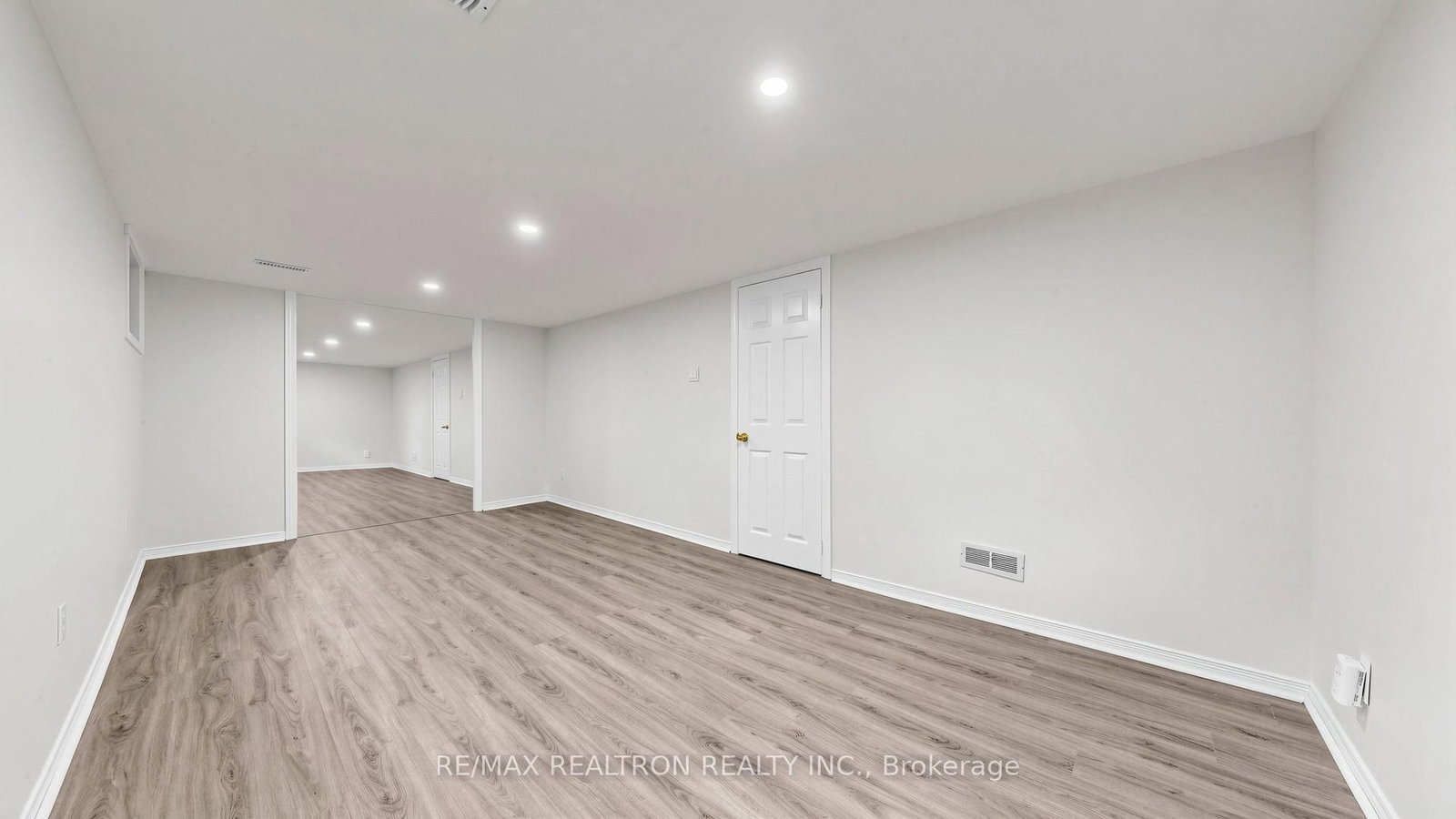 91 Vauxhall Drive • Toronto, ON photo 25