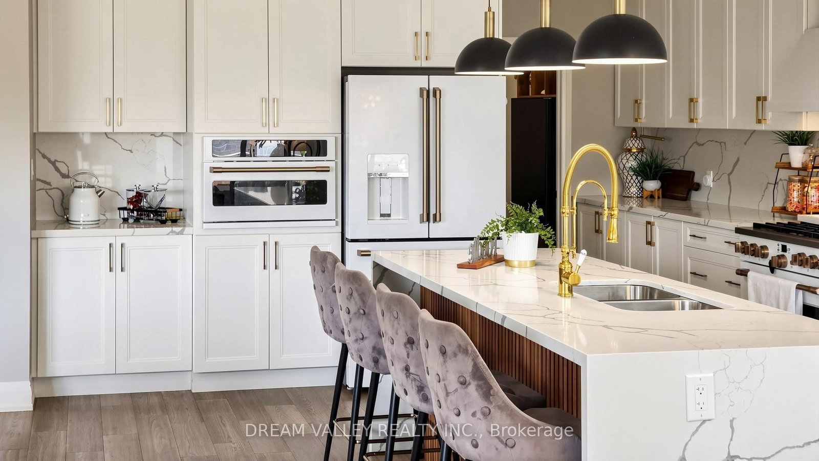 224 Severn Street • Oshawa, ON photo 16