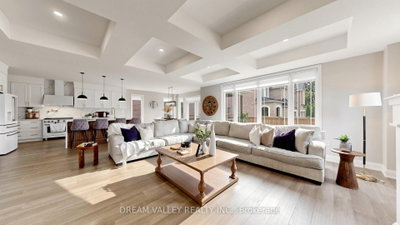 224 Severn Street • Oshawa, ON photo 8