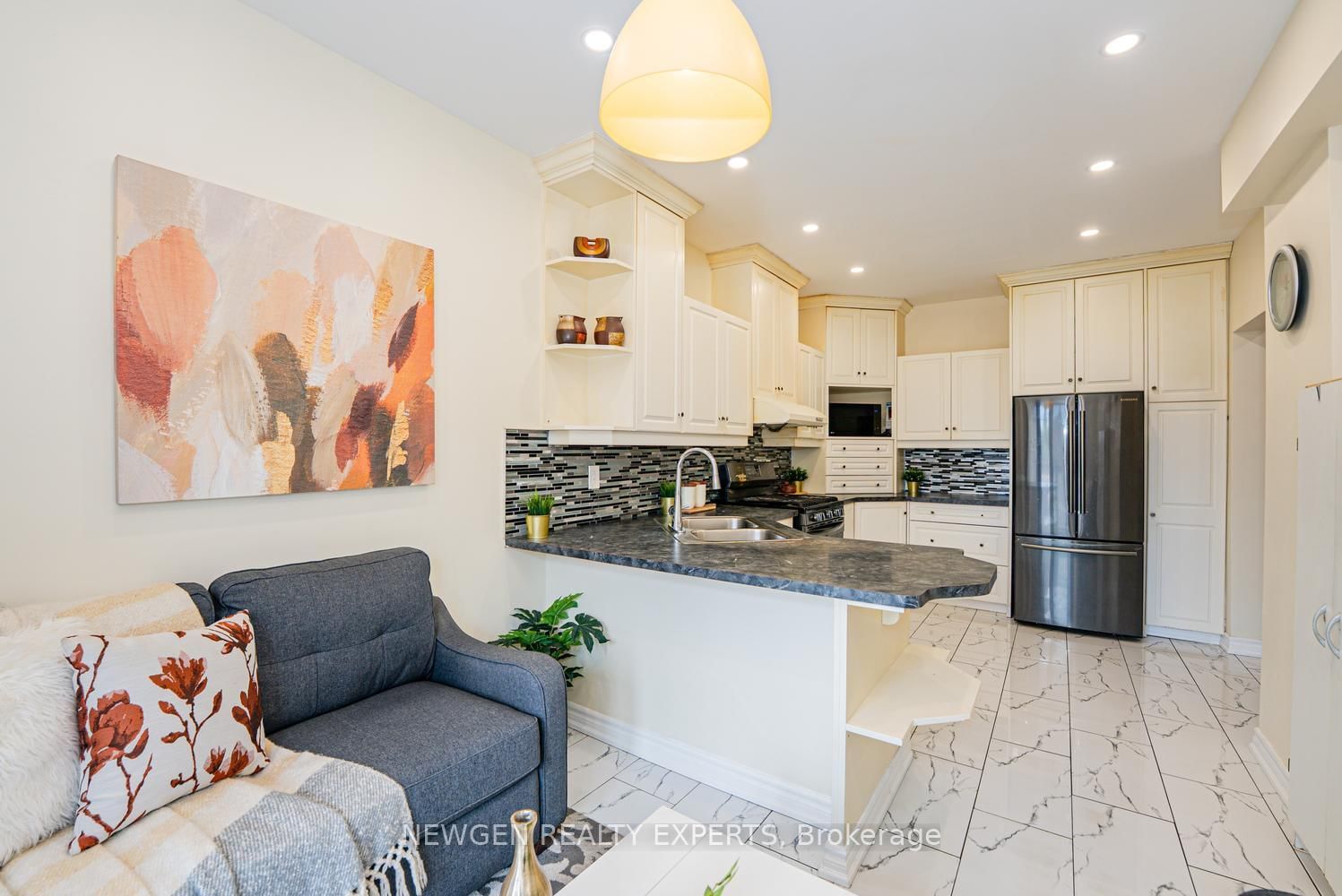 592A Danforth Road • Toronto, ON photo 15