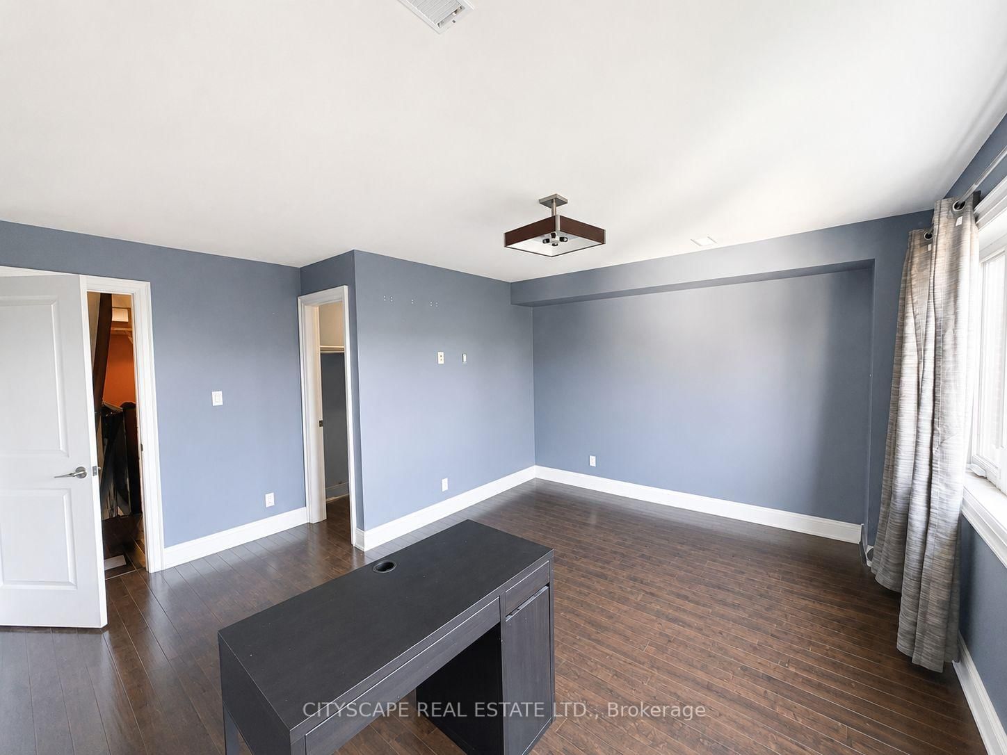 817 Cosburn Toronto,ON M4C 2V9 — Photo 18