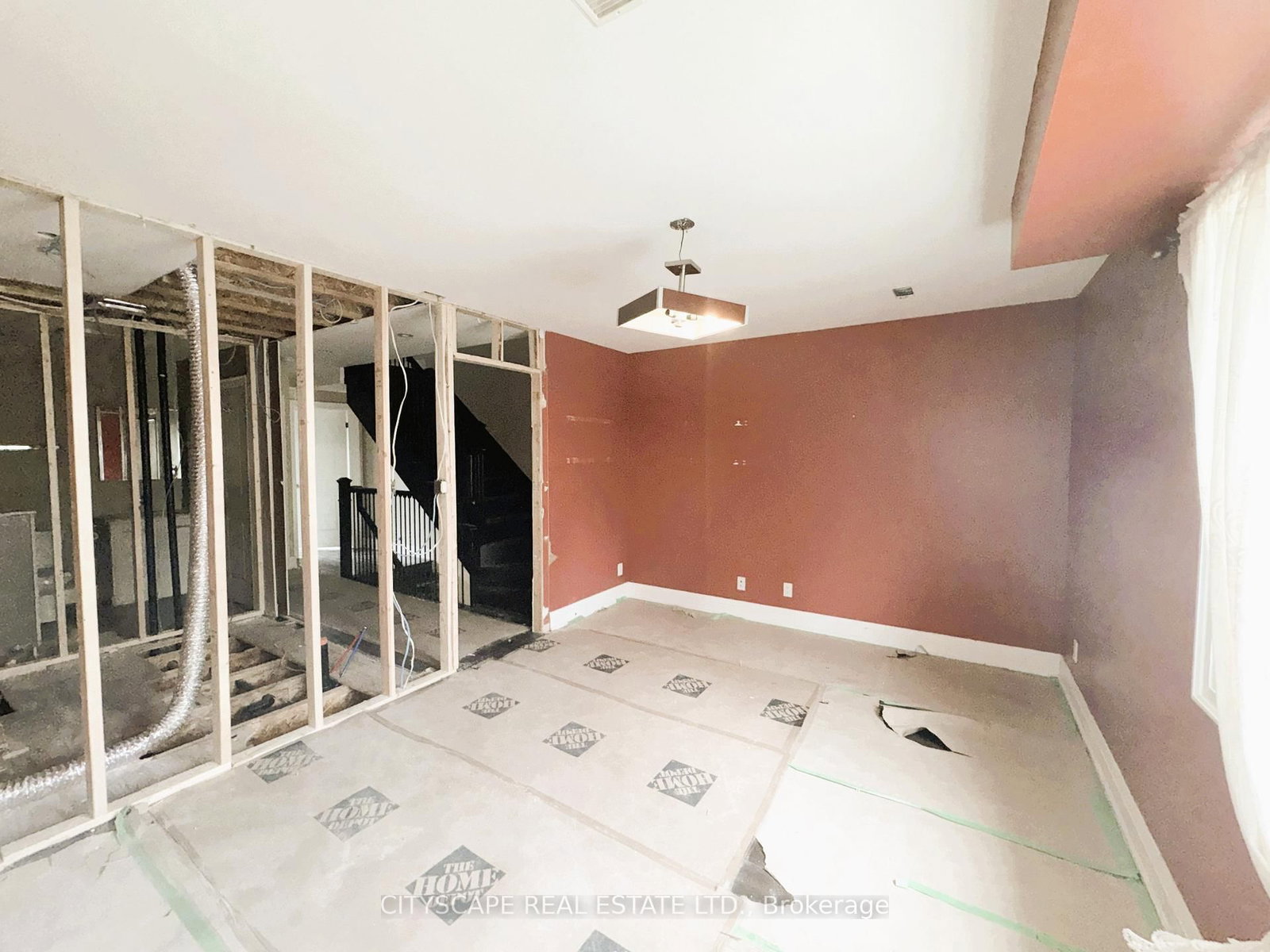 817 Cosburn Toronto,ON M4C 2V9 — Photo 24