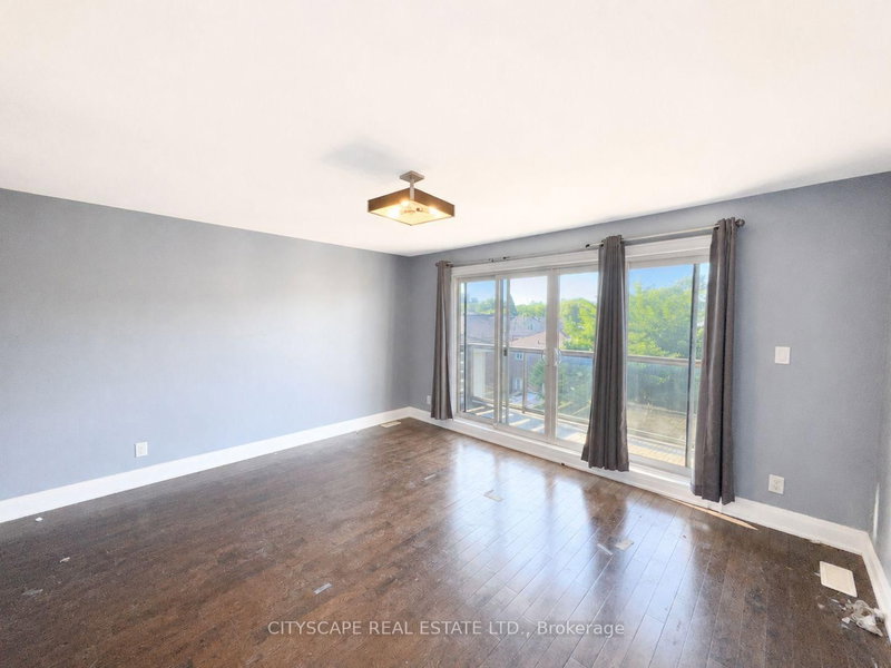 817 Cosburn Toronto,ON M4C 2V9 — Photo 30