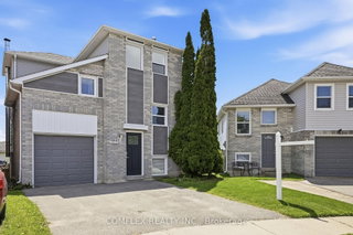 33 Broadlands Crescent