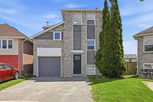 33 Broadlands Crescent