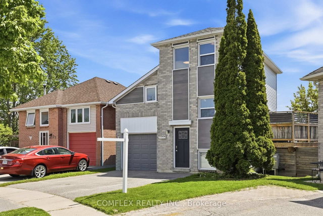 33 Broadlands Crescent