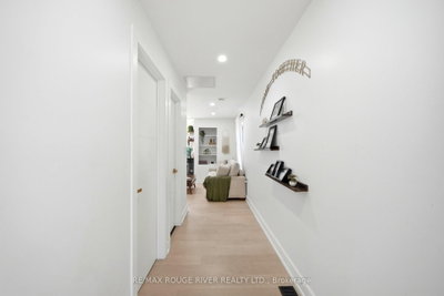 243 Quebec Street — photo 2