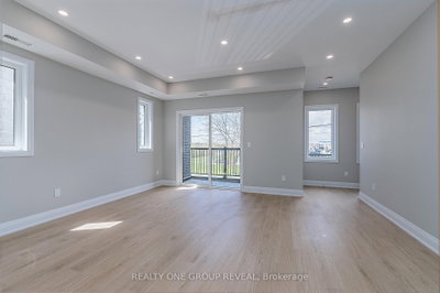 Unit Unit 3 — 223 Grenfell Street — photo 5