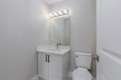 Unit Unit 3 — 223 Grenfell Street — photo 6