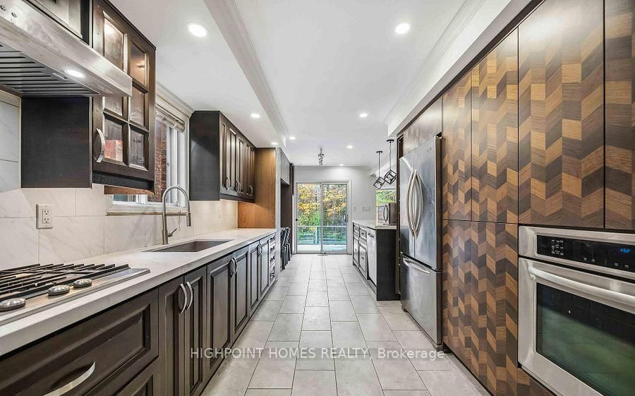 903 Alanbury Crescent • Pickering, ON photo 20