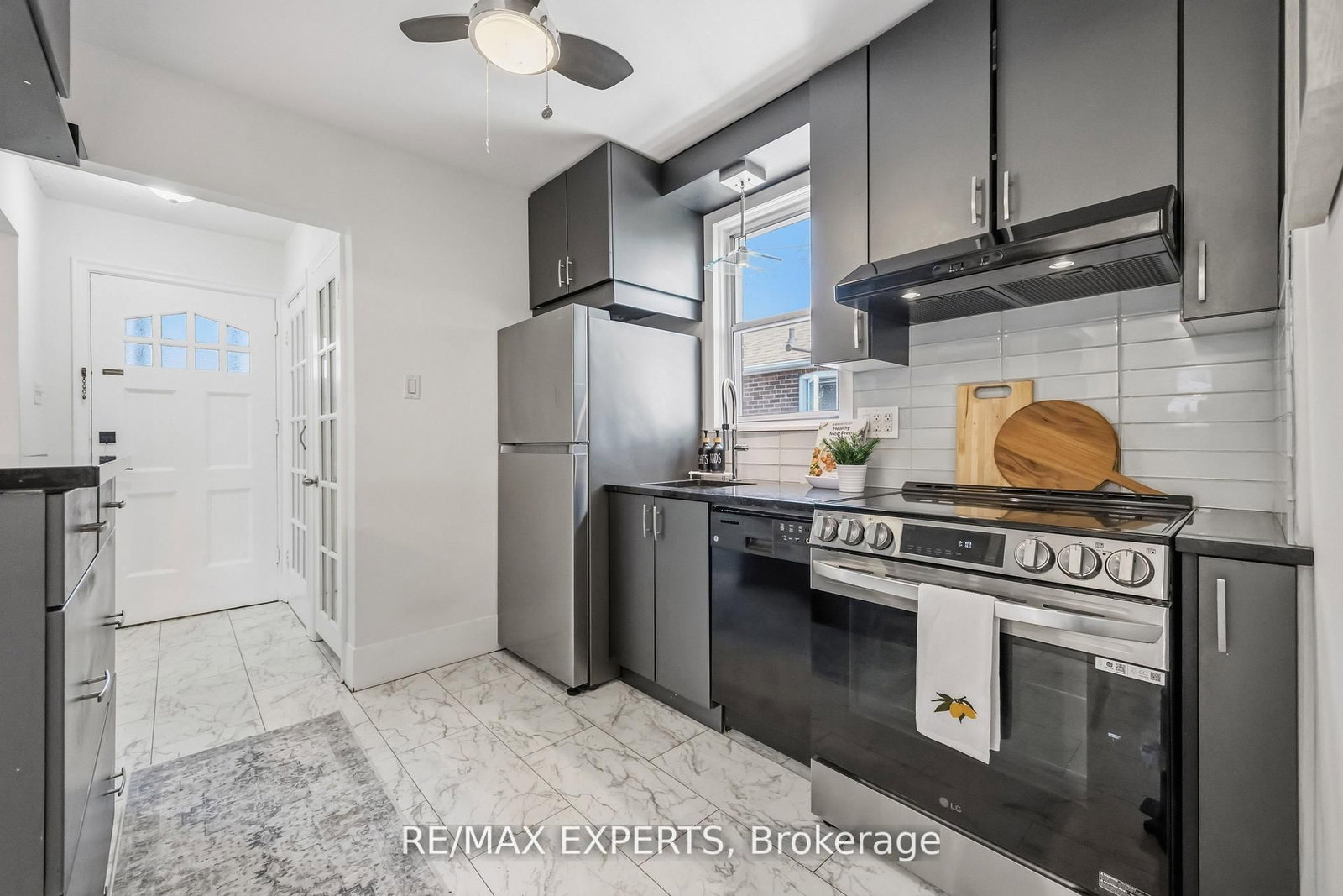 221 Clonmore Drive • Toronto, ON photo 8