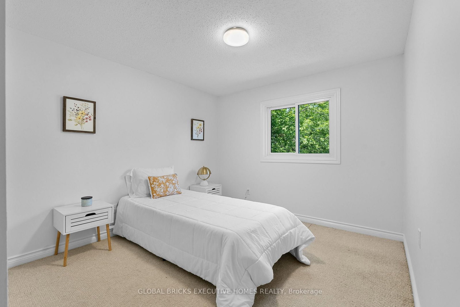 125 Andrew Street • Clarington, ON photo 10