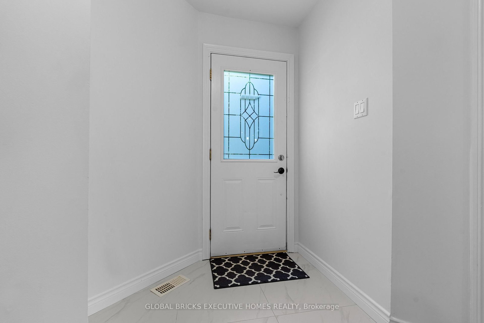 125 Andrew Street • Clarington, ON photo 16