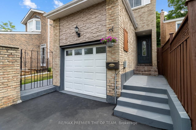 93 Sudbury Hall Drive