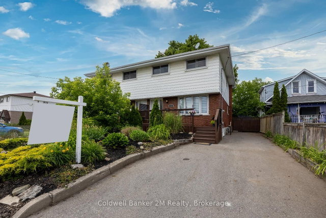 152 Taunton Road W
